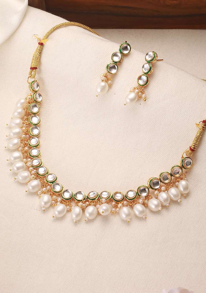 Gold Plated Circular Kundan Studded And Beaded Jewellery Set - Indya