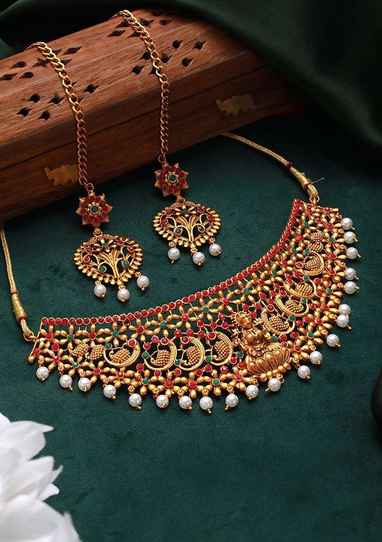 Gold Plated Stone Studded And Pearls Beaded Jewellery Set - Indya