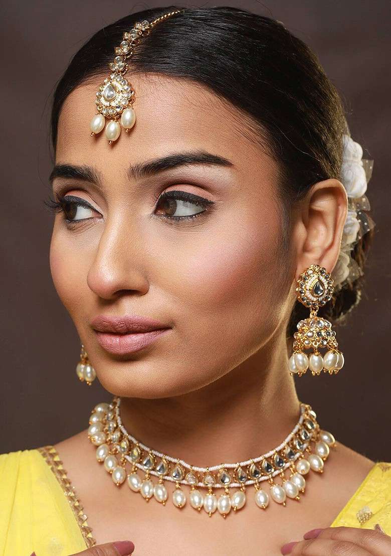 Gold Plated Kundan Stone Studded And Pearl Beaded Choker Necklace Set - Indya