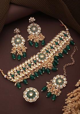 Gold Plated Kundan Studded And Beaded Jewellery Set