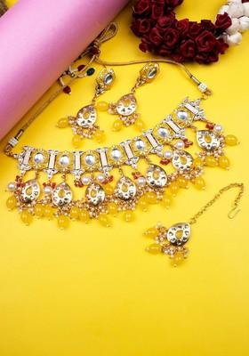 Gold Plated Kundan Studded And Beaded Jewellery Set