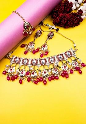 Gold Plated Kundan Studded And Beaded Jewellery Set