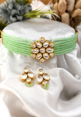 Kundan Chunky Pendant Mint Green Beads Choker Necklace Set
