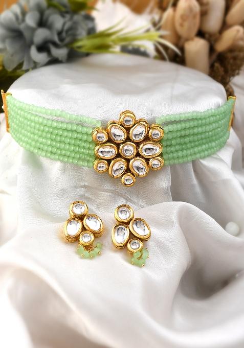 Kundan Chunky Pendant Mint Green Beads Choker Necklace Set