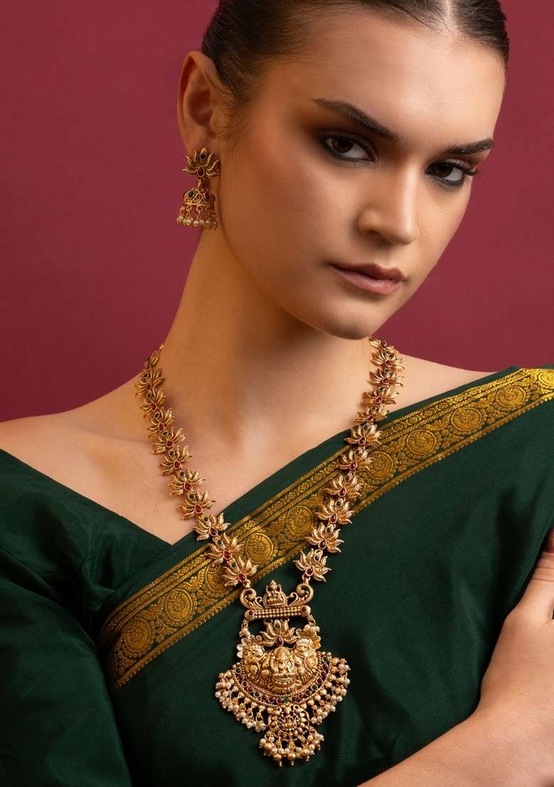 Gold Plated Kundan Stone Studded and Beaded Laxmi Design Jewellery Set - Indya