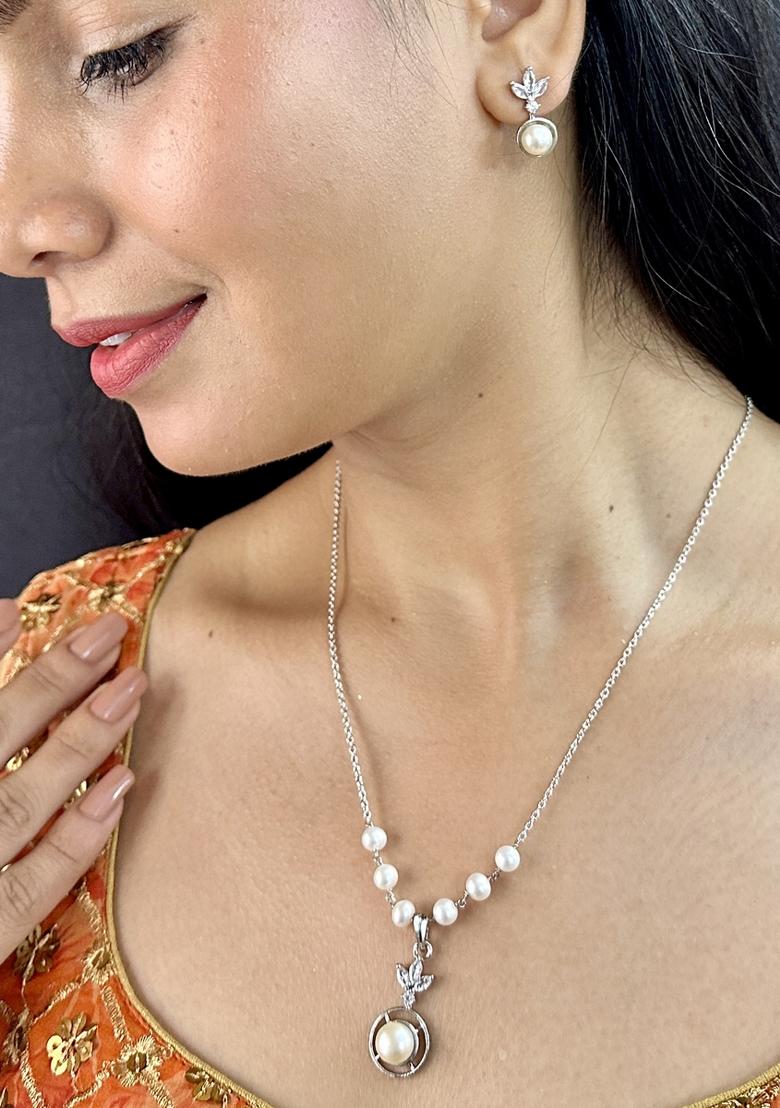 White Gold Plated Alloy Necklace Set - Indya