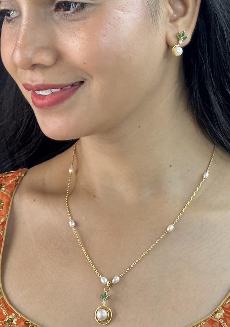 White Gold Plated Alloy Necklace Set - Indya