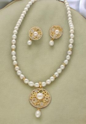 White Gold Plated Alloy Necklace Set