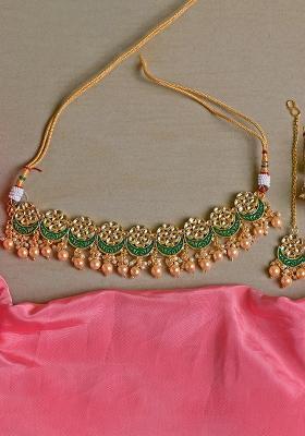 Golden White Designer Brass Kundan Necklace With Earring And Tika Set