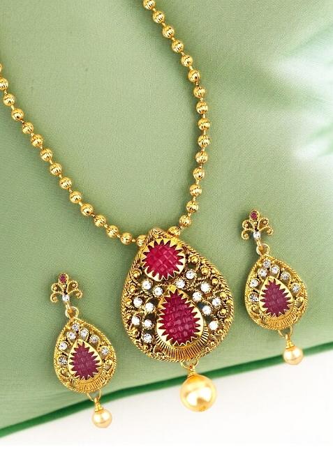 Maroon Gold Plated Brass Jewellery Set