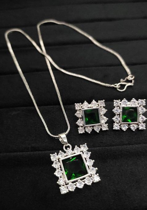 Green Fancy Alloy Pendant Set