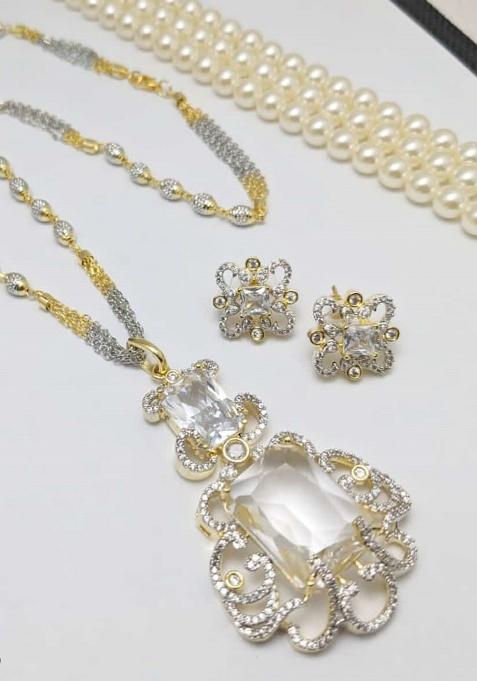 White Fancy Alloy Pendant Set