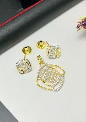 Gold Fancy Alloy Pendant Set