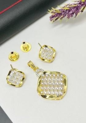 Gold Fancy Alloy Pendant Set