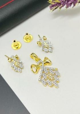 Gold Fancy Alloy Pendant Set