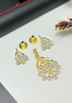 Gold Fancy Alloy Pendant Set