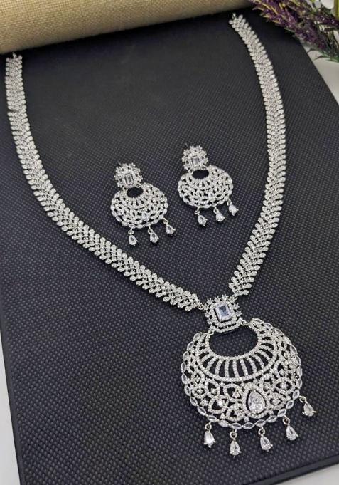 White Fancy Alloy Necklace Set
