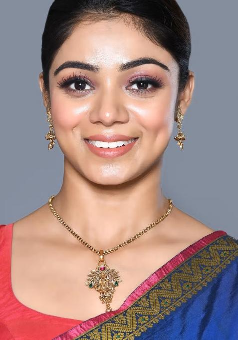 Multicolor Gold Tone Pendal With Chain And Earring Set Pendant Set With Earrings