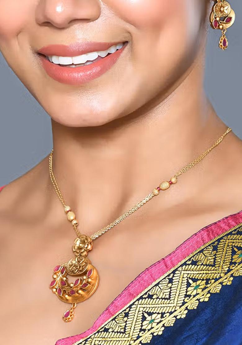 Golden Ruby Gold Tone Pendal With Chain And Earring Set Pendant Set With Earrings - Indya