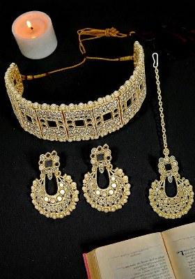 Golden Alloy Necklace Set