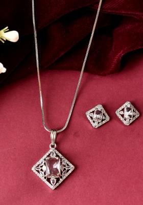 Silver Plated Square Shaped Ad Pandent With Chain Set 