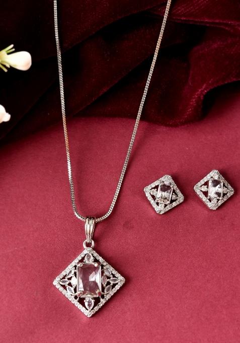 Silver Plated Square Shaped Ad Pandent With Chain Set 
