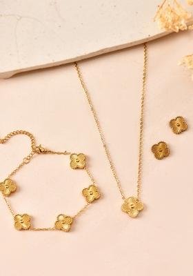 Gold Plated Floral Design Chain With Earrings And Bracelet Set 