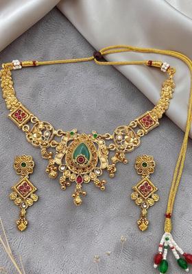 Golden Alloy Neckalce Set