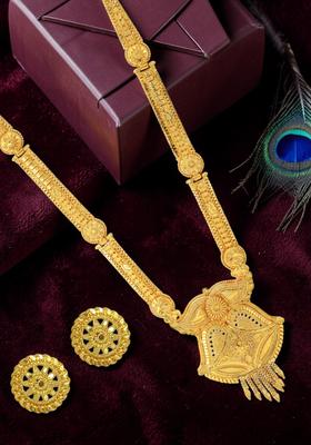 Golden Alloy Necklace Set
