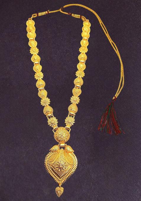 Golden Alloy Necklace Set