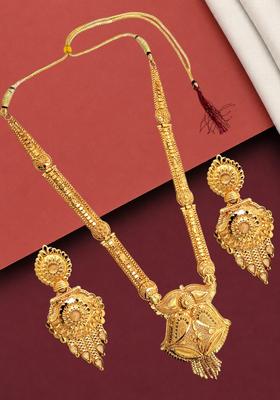 Golden Alloy Necklace Set