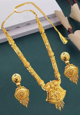 Golden Alloy Necklace Set