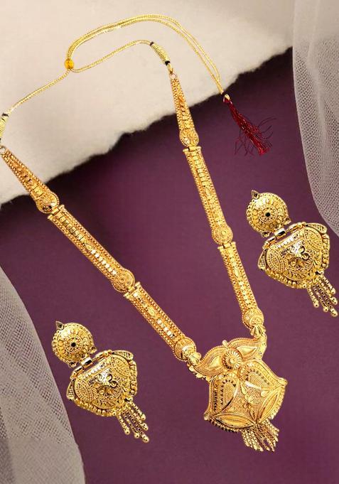 Golden Alloy Necklace Set