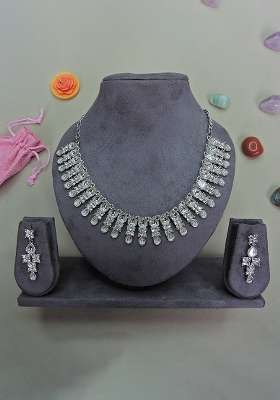 White Alloy American Diamonds and Stone Necklace Set