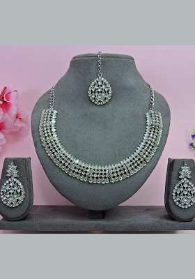 White Alloy American Diamonds and Stone Necklace Set
