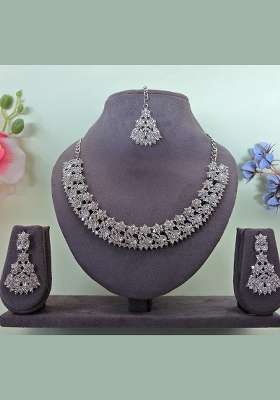 White Alloy American Diamonds and Stone Necklace Set