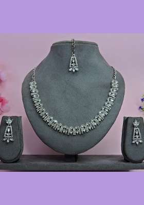 White Alloy American Diamonds and Stone Necklace Set