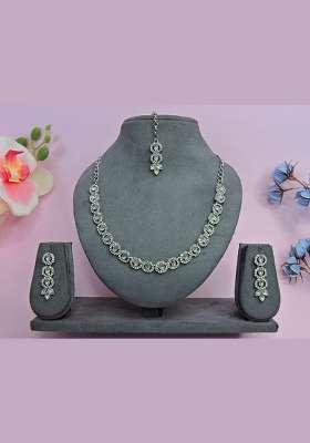 White Alloy American Diamonds and Stone Necklace Set