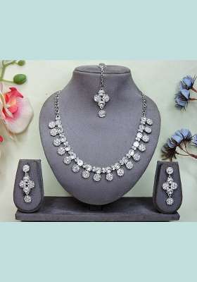 White Alloy American Diamonds and Stone Necklace Set