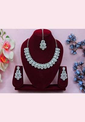 White Alloy American Diamonds and Stone Necklace Set