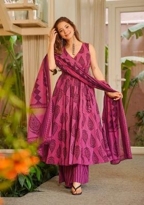 Magenta Printed Muslin Kurta Set