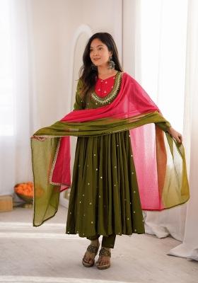 Mehendi Green Embroidery Silk Kurta Set