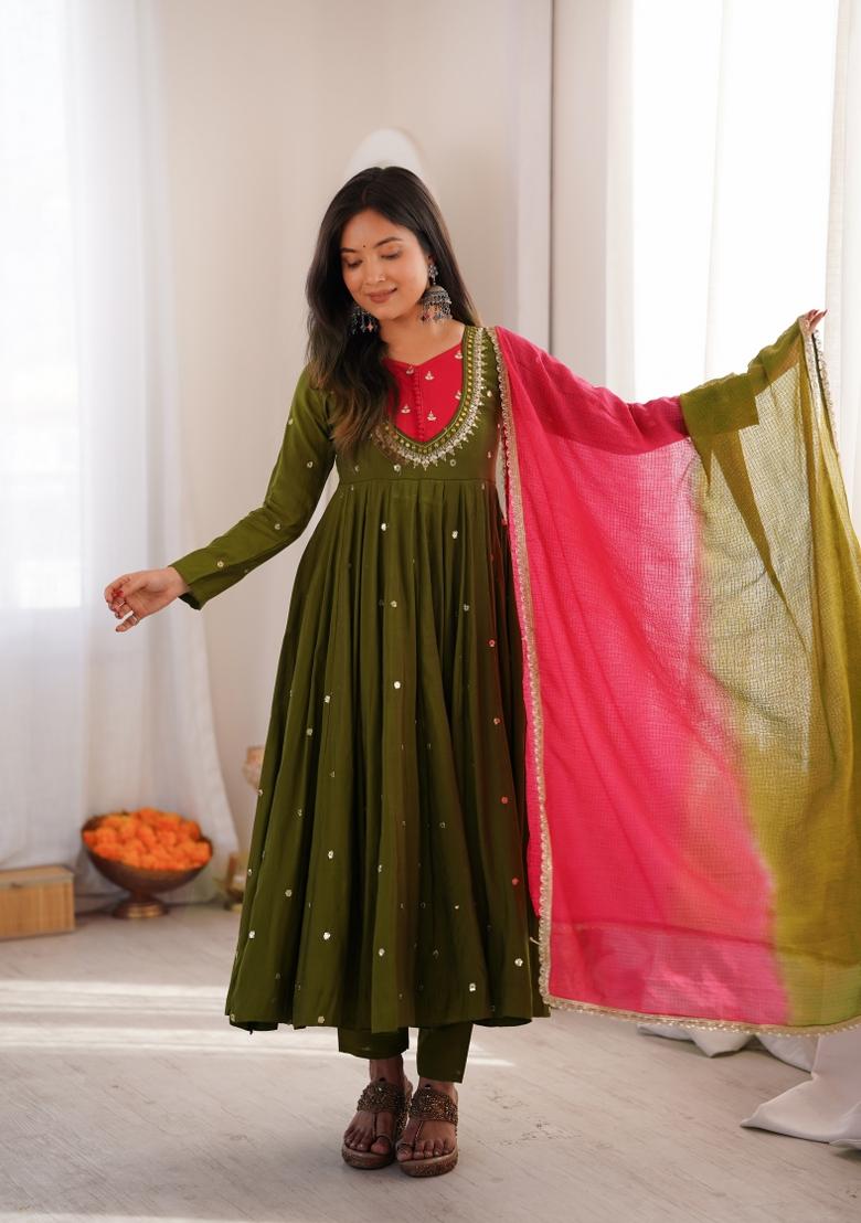 Mehendi Green Embroidery Silk Kurta Set - Indya