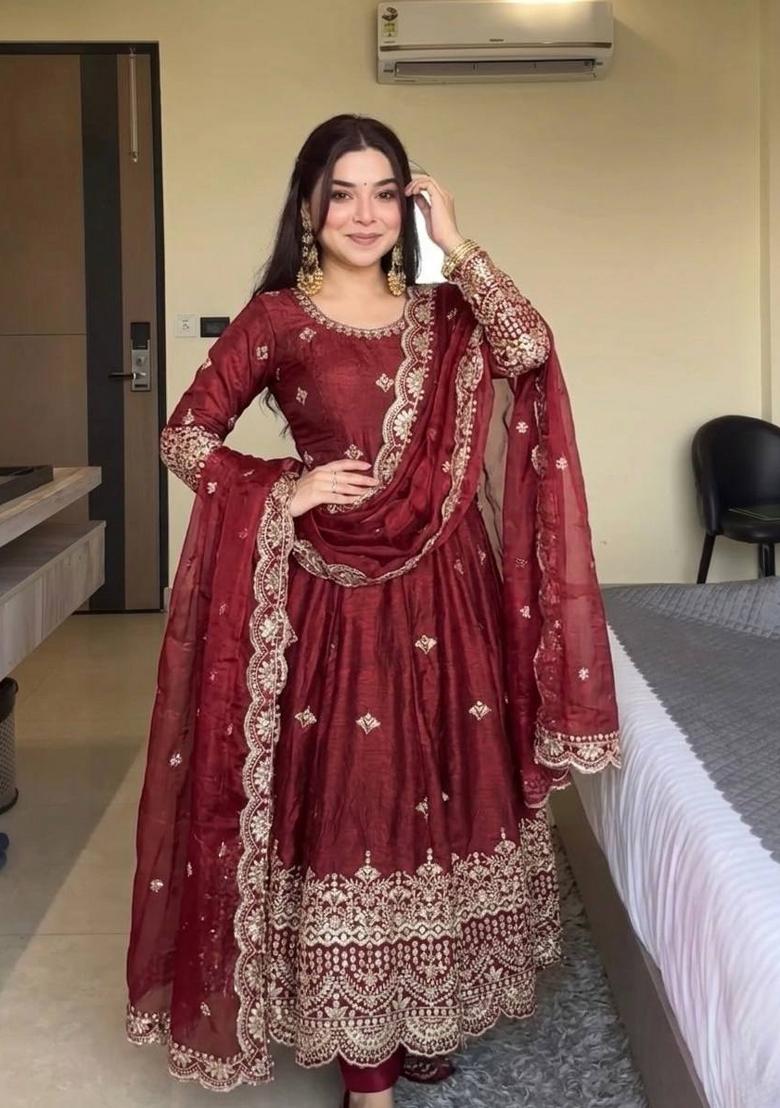 Maroon Embroidery Silk Kurta Set - Indya