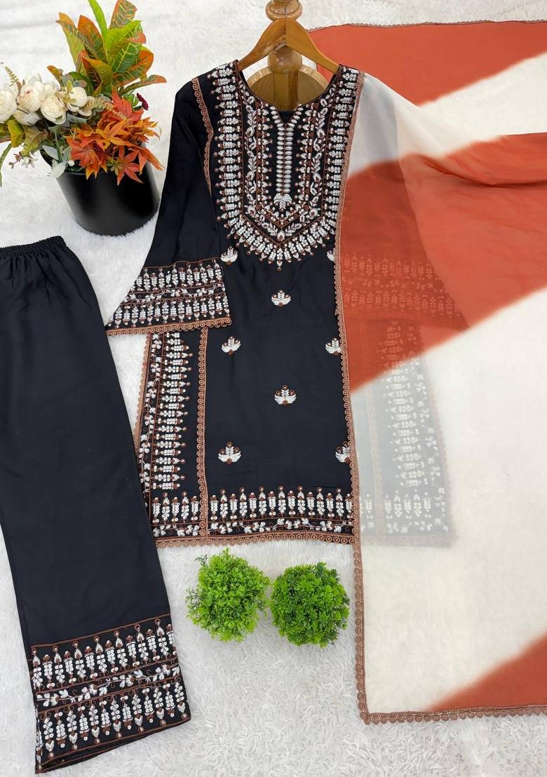 Black Embroidery Georgette Kurta Set - Indya