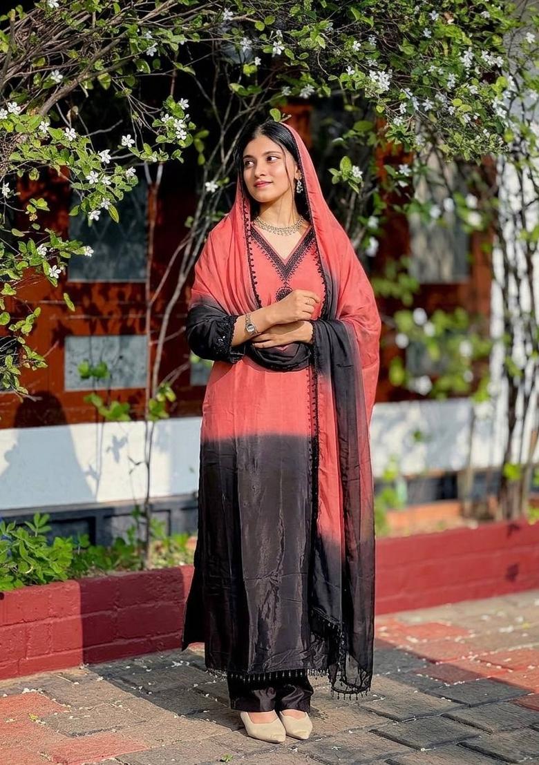 Multicolor Embroidery Georgette Kurta Set - Indya