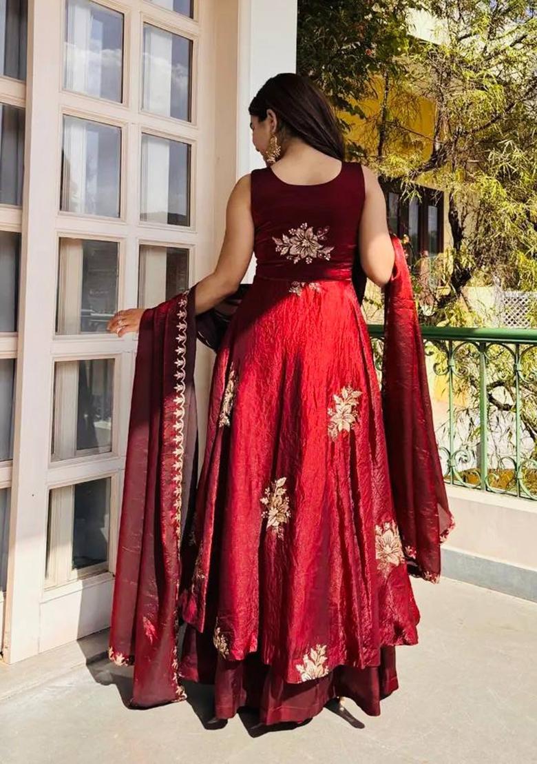 Maroon Embroidery Silk Kurta Set - Indya
