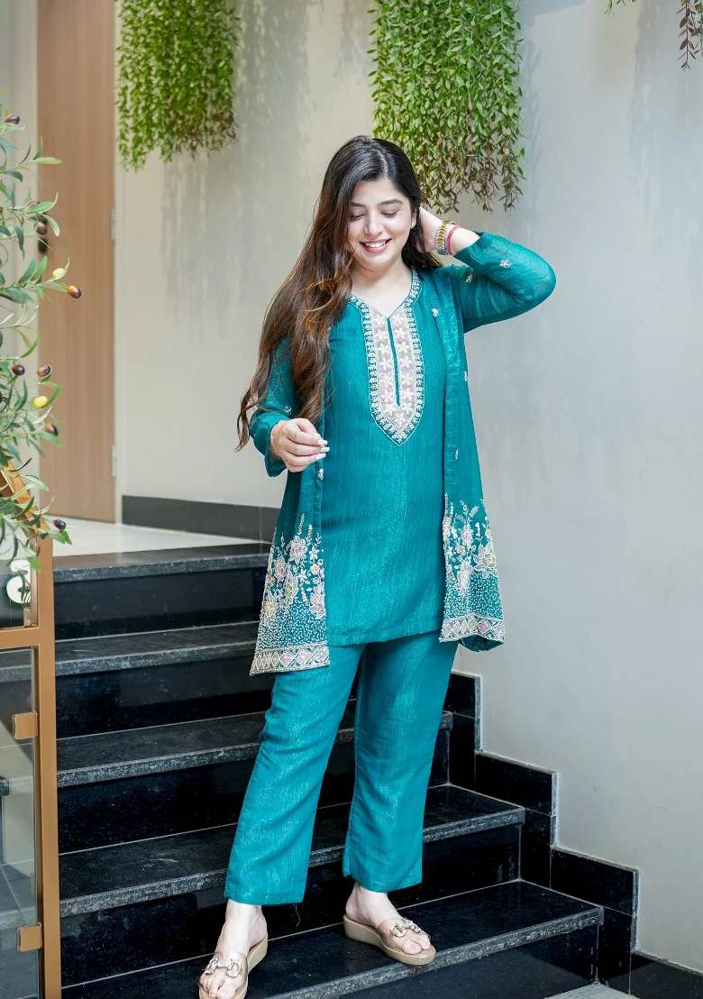 Rama Embroidery Silk Kurta Set - Indya