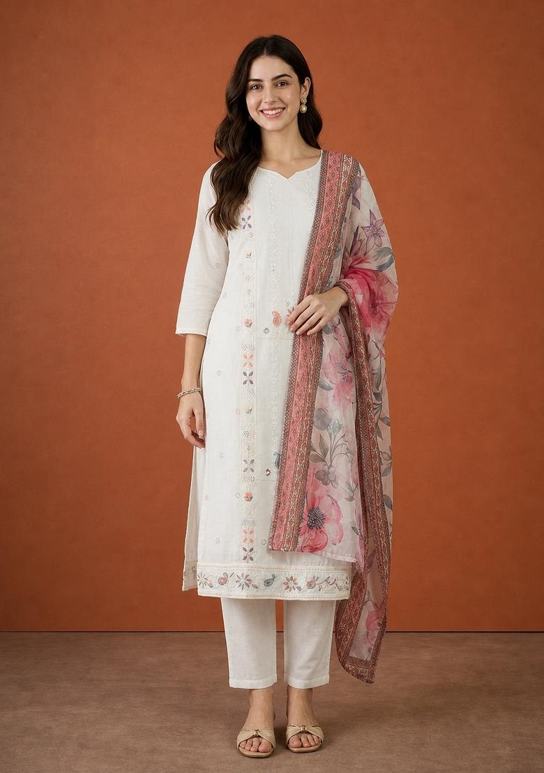 Off White Embroidery Cotton Kurta Set - Indya