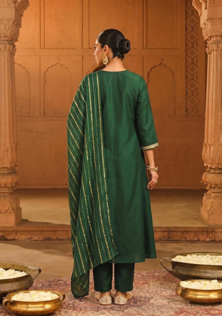 Dark Green Embroidery Silk Kurta Set - Indya